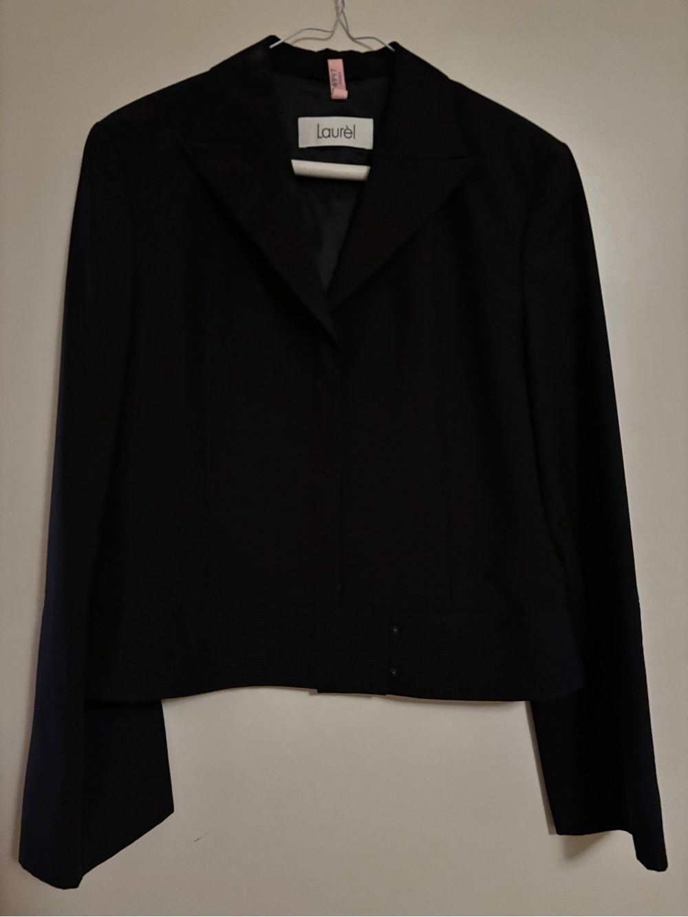Laurel by Escada Women's Black Cropped Blazer Jacket